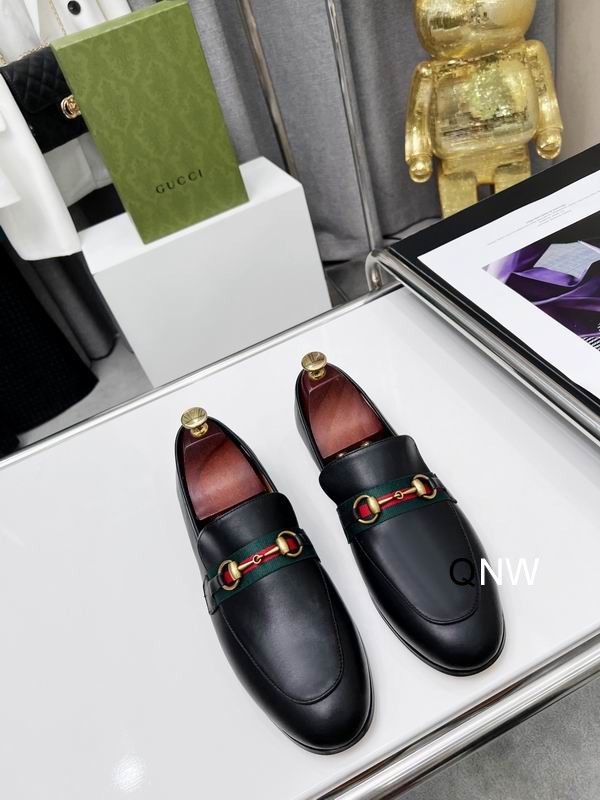 Gucci Men's Shoes 350